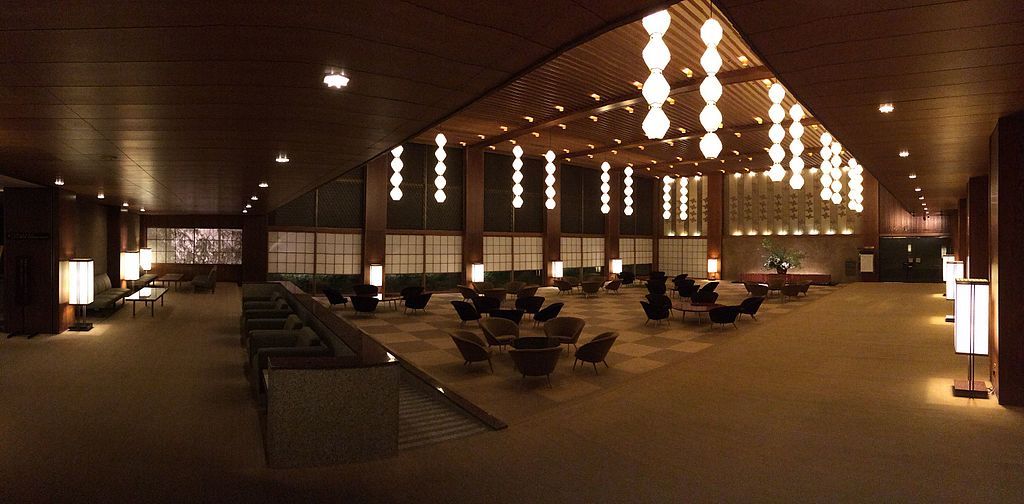 Photo:  <a href='https://commons.wikimedia.org/wiki/File:Hotel_Okura_Tokyo_lobby_at_4_a.m.jpg'>Calton via Wikimedia Commons</a>